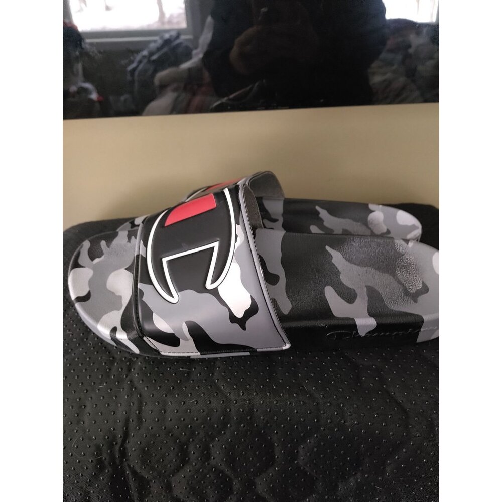 Men's Champion Camo Slides Size 10